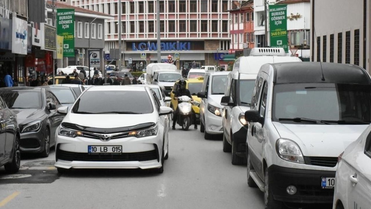 Balıkesir'de 2025'te trafiğe kayıtlı taşıt sayısı 691 bin 863