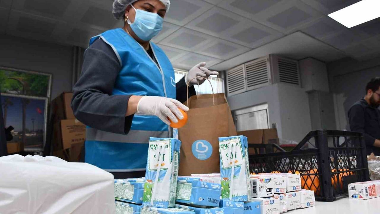 Balıkesir’de beslenme paketleri devam ediyor