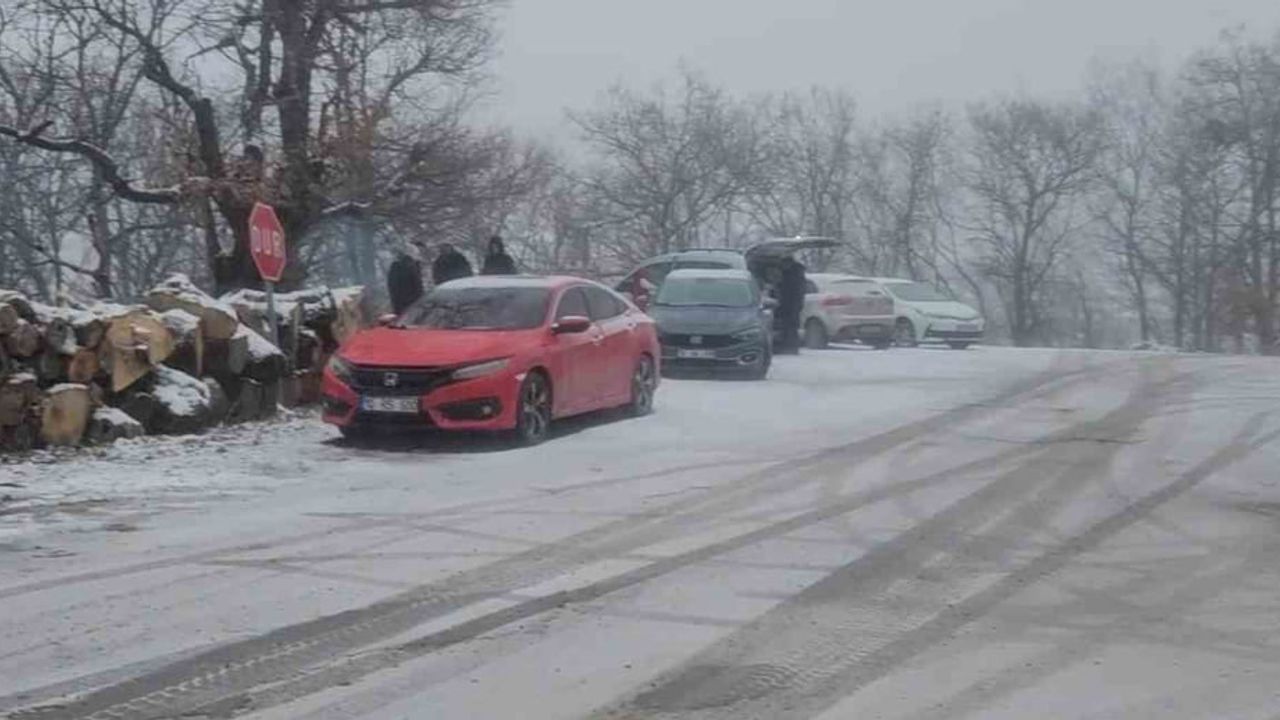 Balıkesir'de kar hasreti dağlarda son buldu
