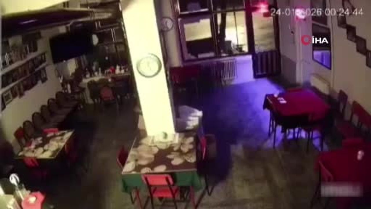 Balıkesir Sındırgı'da 5.1 büyüklüğünde deprem