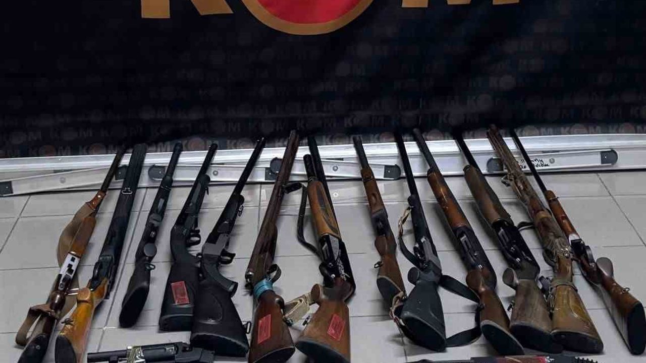 Bartın'da iş yerinde cephane: 30 silah ele geçirildi