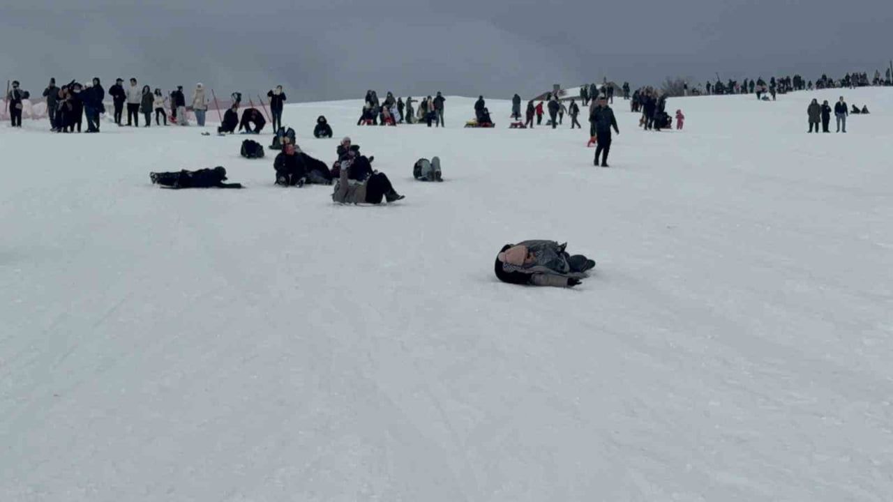 Başçiftlik'te 10. Geleneksel Kar Şenliği yoğun ilgi gördü