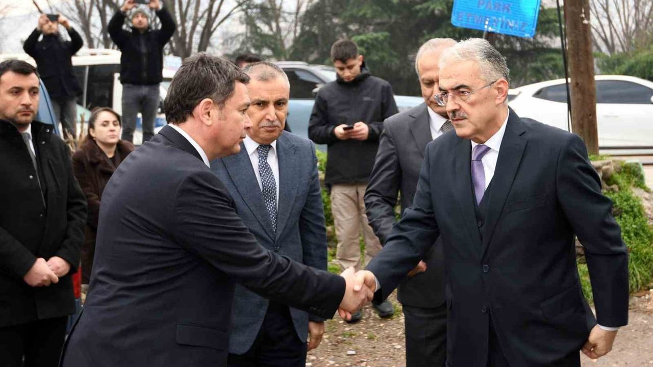 Başkan Aydın, özel gereksinimli çocukların karne sevincine ortak oldu