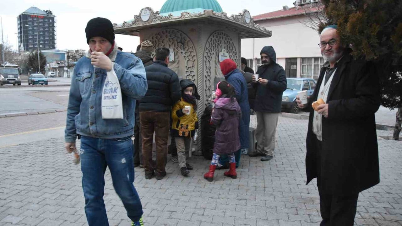 Başkan Çolakbayrakdar: Soğuk günlerde gönülleri ısıtıyoruz