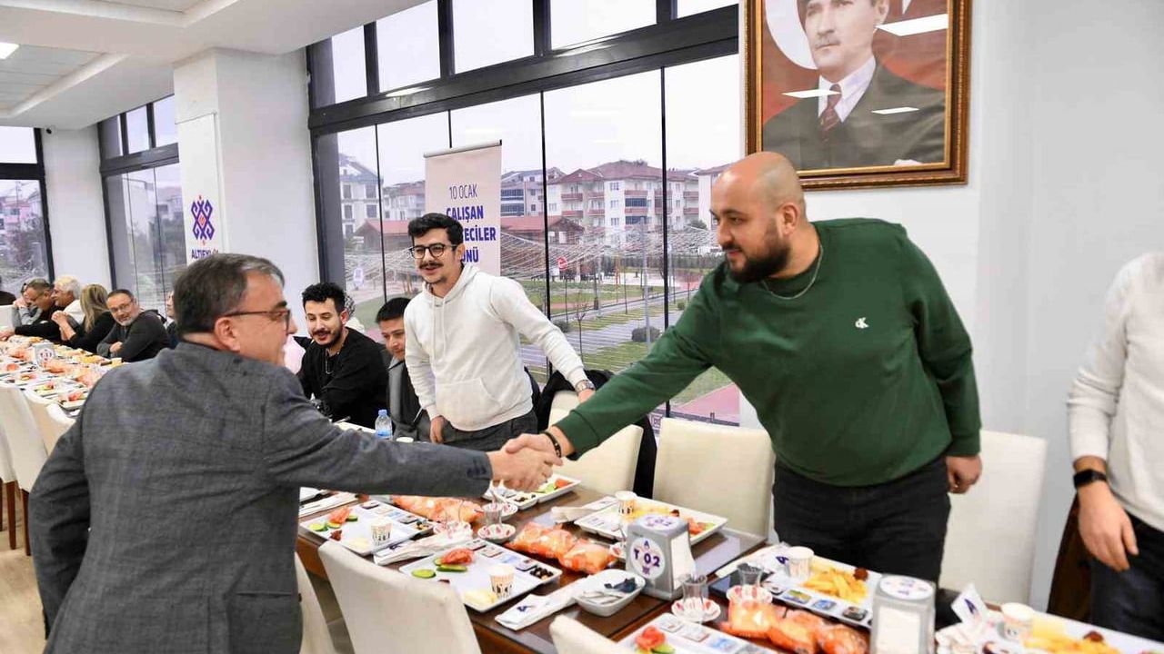 Başkan Hakan Şehirli, 10 Ocak Çalışan Gazeteciler Günü’nde basınla bir araya geldi