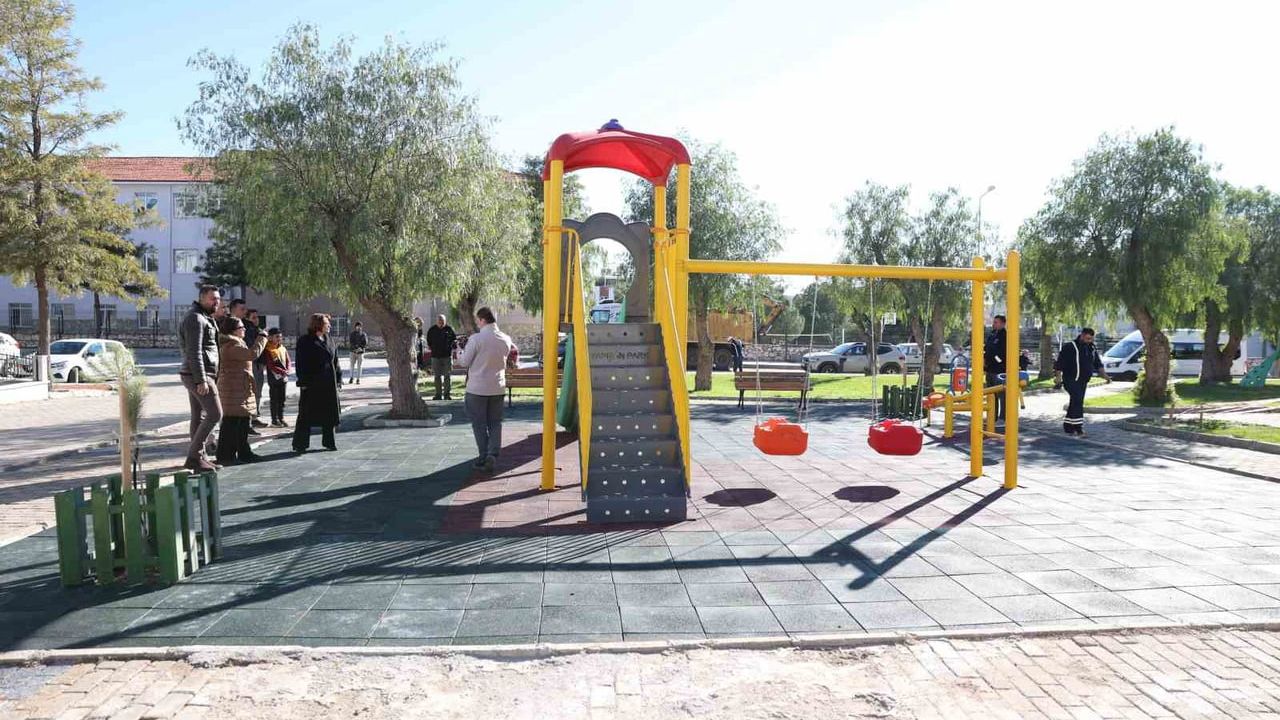 Başkan Hatice Gençay, yeni yılın ilk günlerinde Didim'de saha incelemesi yaptı