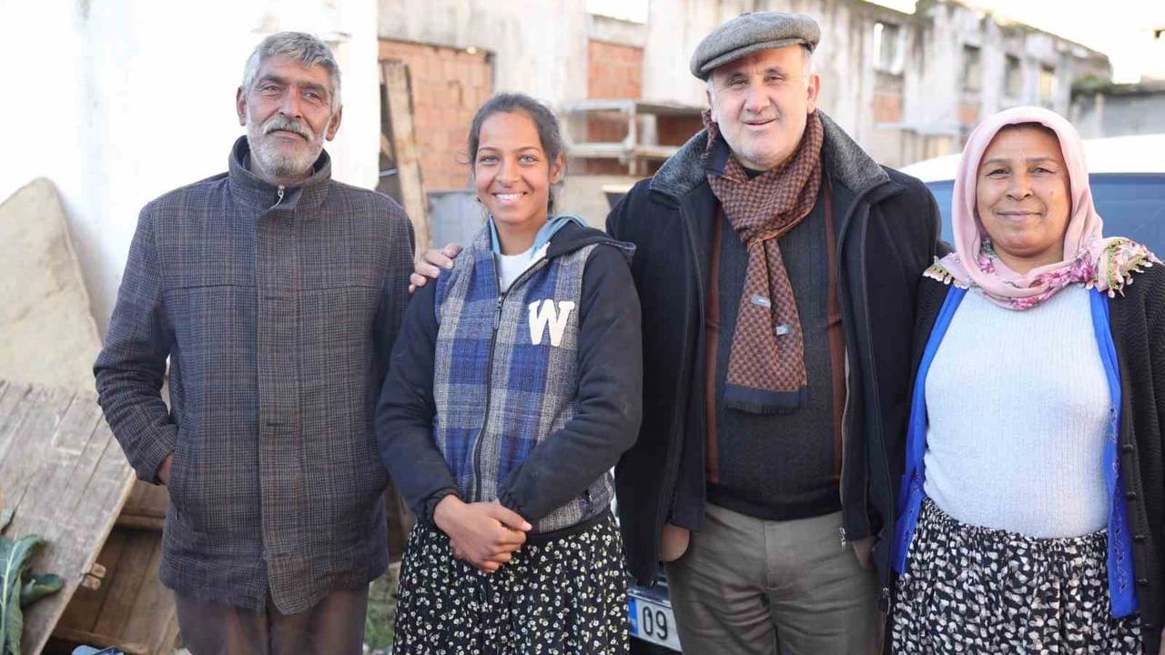 Başkan Kaya'dan Salı Pazarı'nda Çorba İkramı ve Esnaf Ziyareti