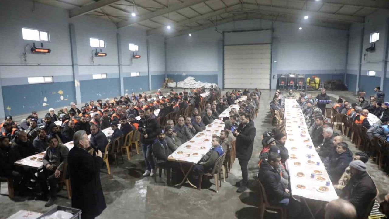 Başkan Palancıoğlu, İnecik Tesisleri'nde saha ekipleriyle buluştu