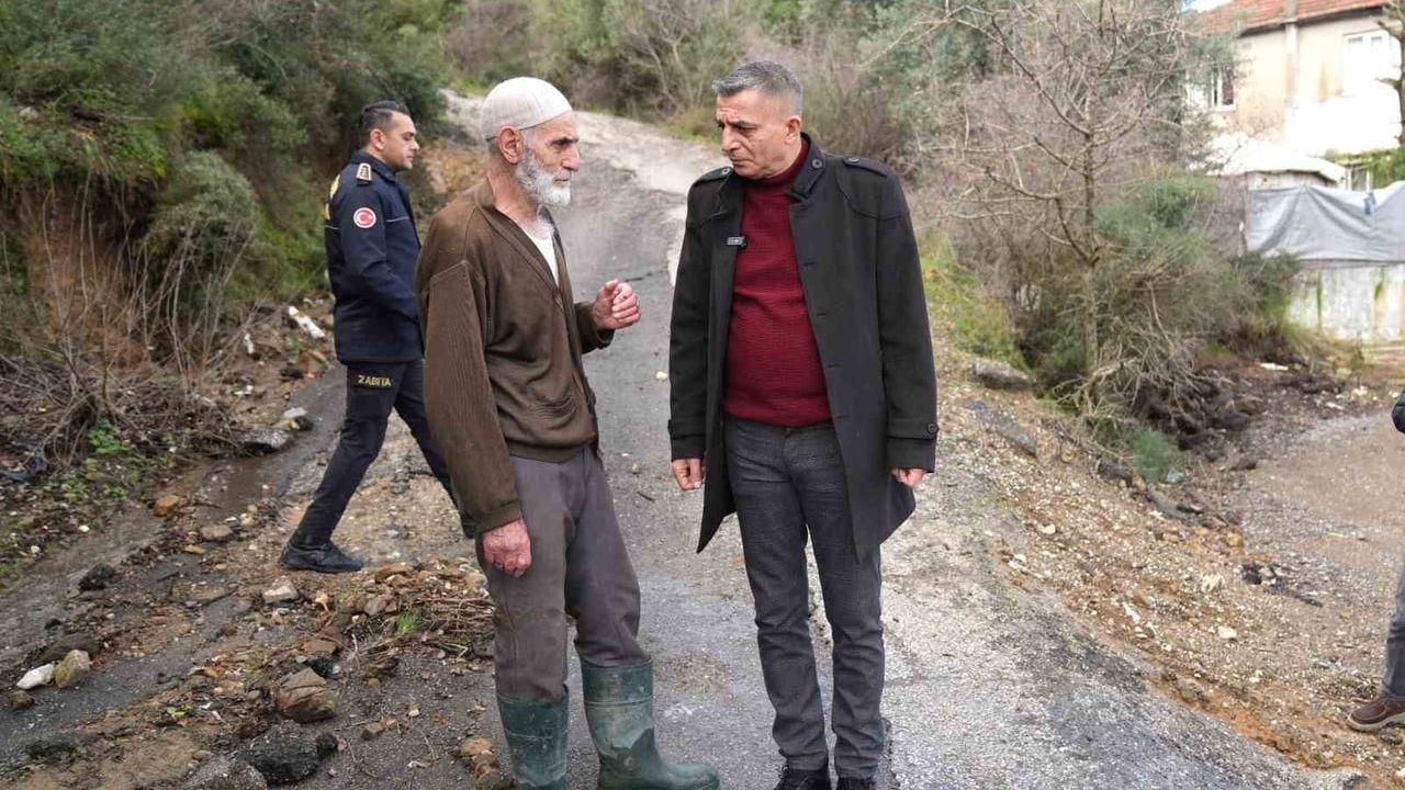 Başkan Şimşek yağıştan etkilenen mahalleleri yerinde inceledi