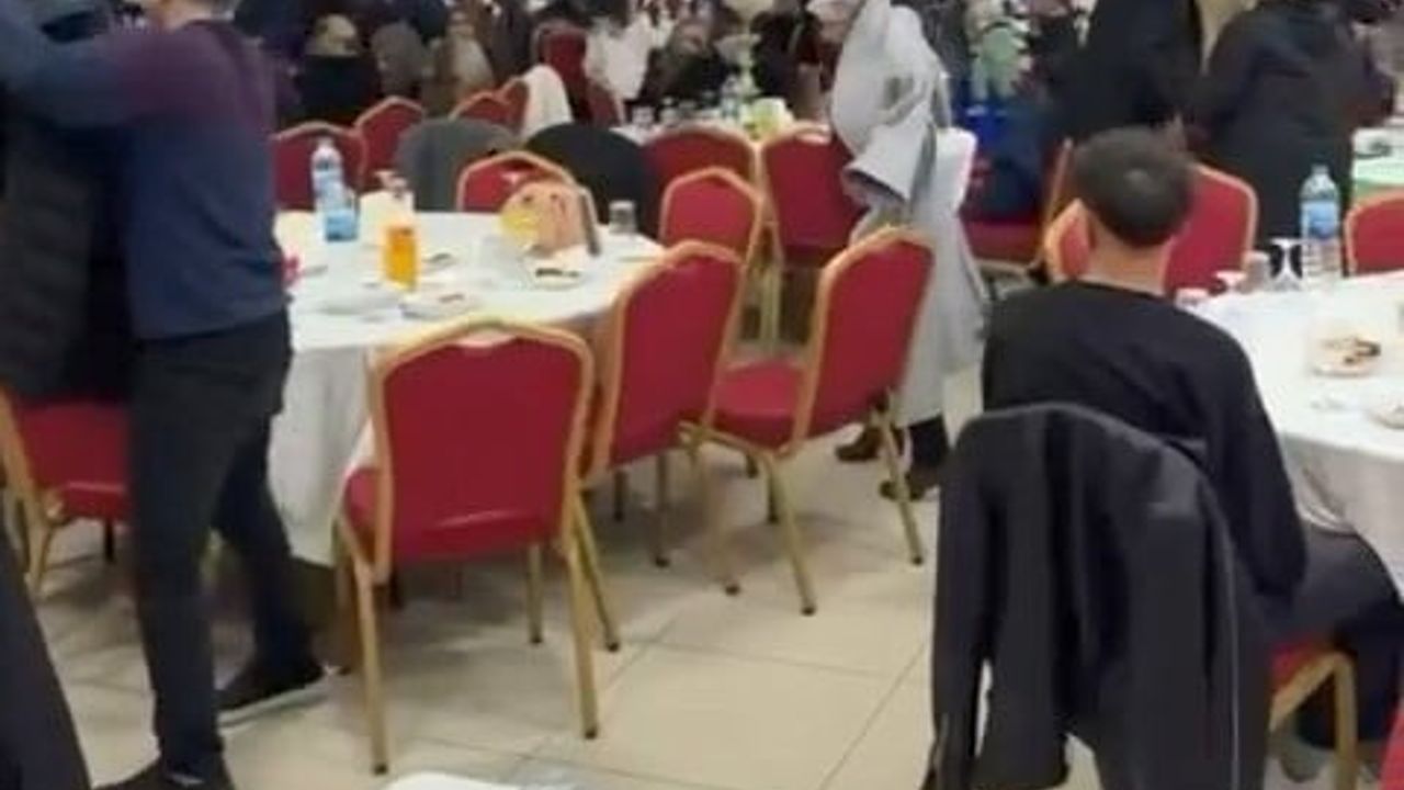 Baskil'de düğünde deprem anı: 4.7 büyüklük hissedildi