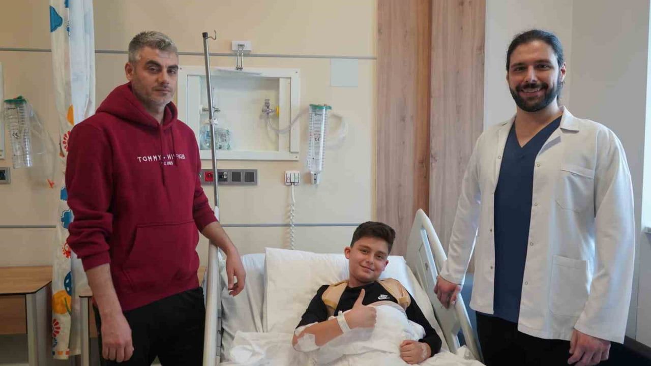 Batman’da 11 yaşındaki Bünyamin’in omurga ameliyatı: Bel kemikleri çıkarılıp tekrar takıldı