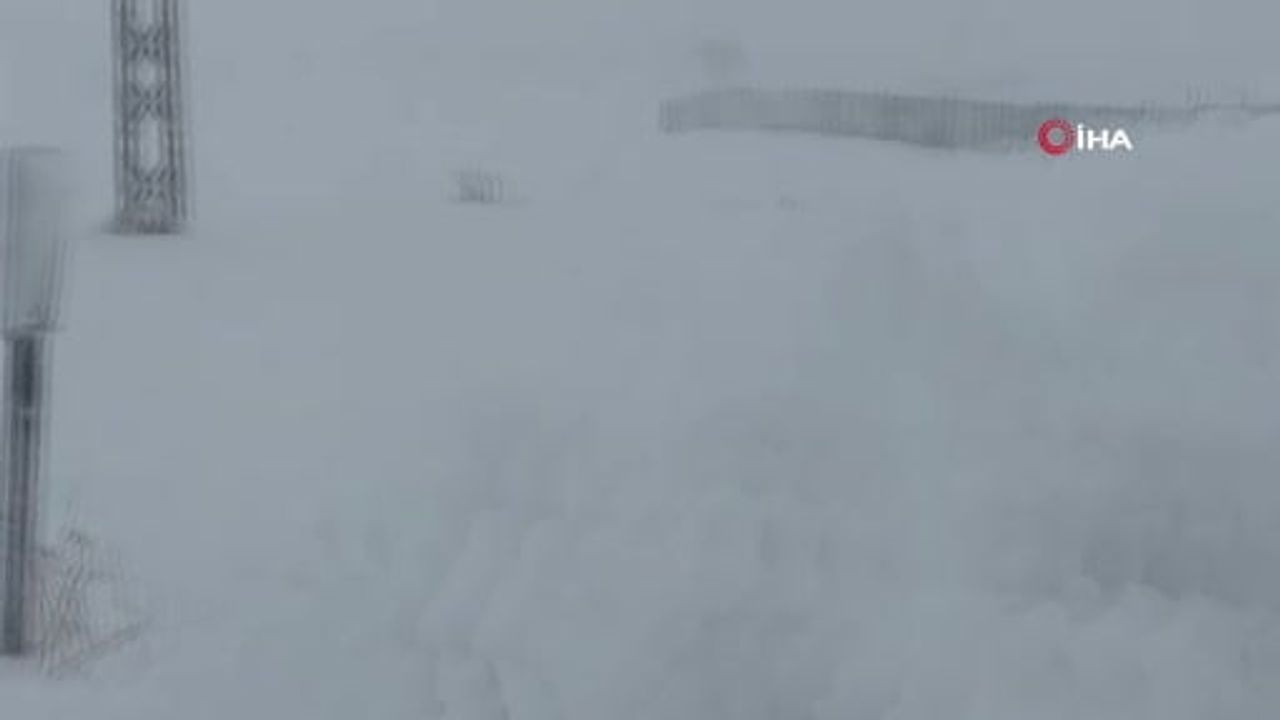 Batman’da 4 bin 859 kilometrelik yol kardan ulaşıma açıldı