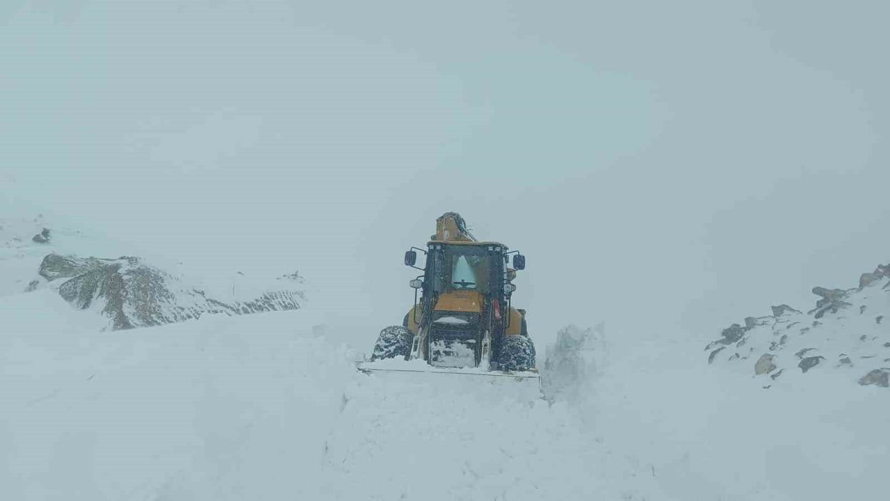 Batman’da 500 köy ve mezra yolu yeniden ulaşıma açıldı