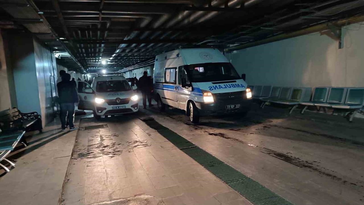 Batman'da balkondan düşen 22 yaşındaki kadın hayatını kaybetti