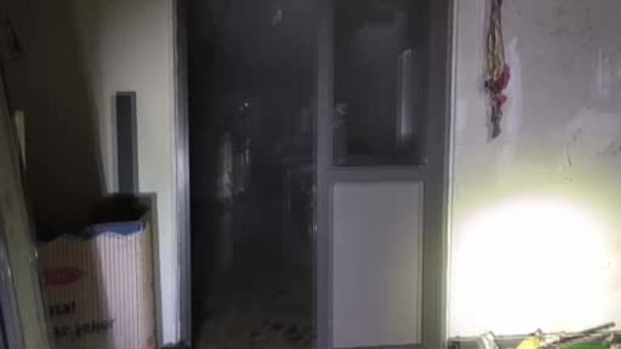 Batman'da market deposunda çıkan yangın kontrol altına alındı