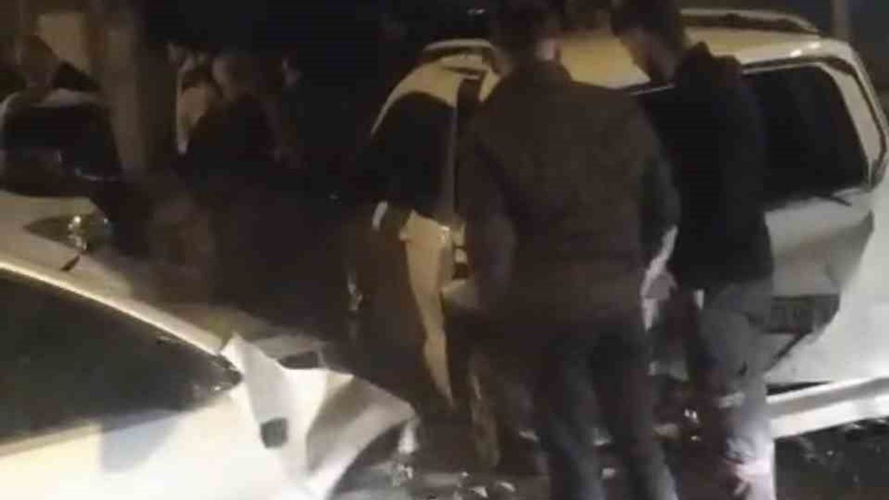 Batman'da Yeni Siirt Çevre Yolu'nda zincirleme kaza: 1 kişi yaralandı