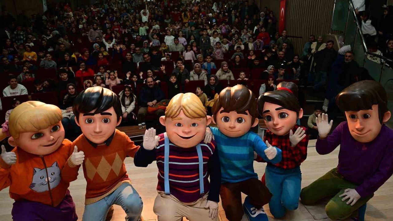 Battalgazili Çocuklar Rafadan Tayfa ile Sahne Keyfi