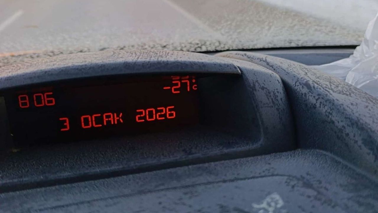 Bayburt'ta termometreler eksi 27 dereceyi gösterdi