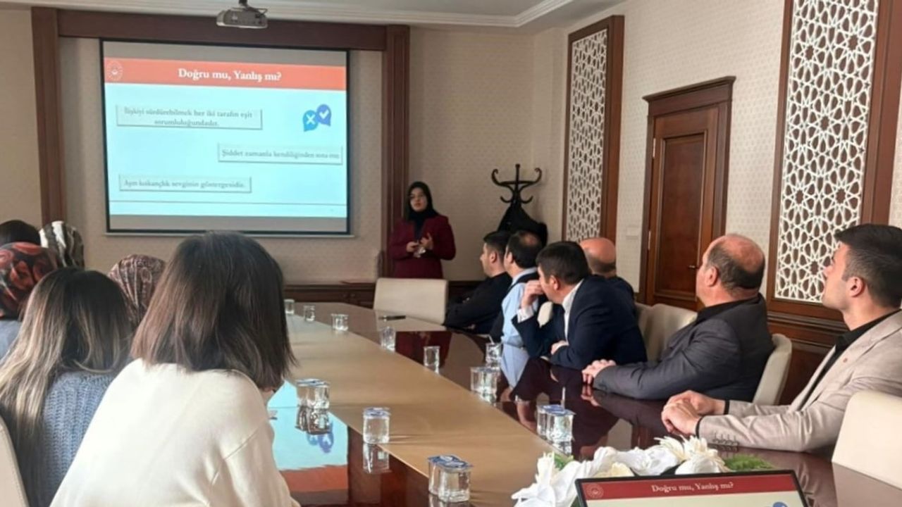 Bayburt Valiliği personeline 6284 kapsamında şiddetle mücadele eğitimi