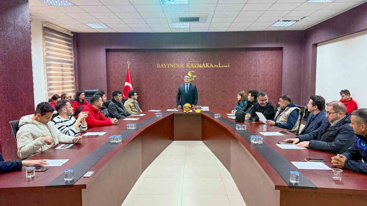 Bayındır'da Kurumlar Arası Voleybol Şenliği için fikstür çekildi