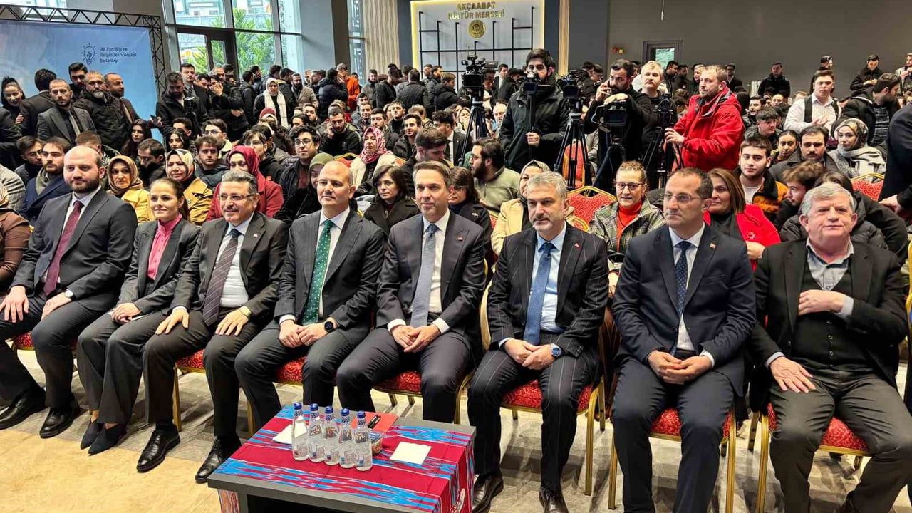 Bayraktar: Bu yıl 8 milyon haneye, 2028'de 16 milyona doğalgaz üretmeyi hedefliyoruz