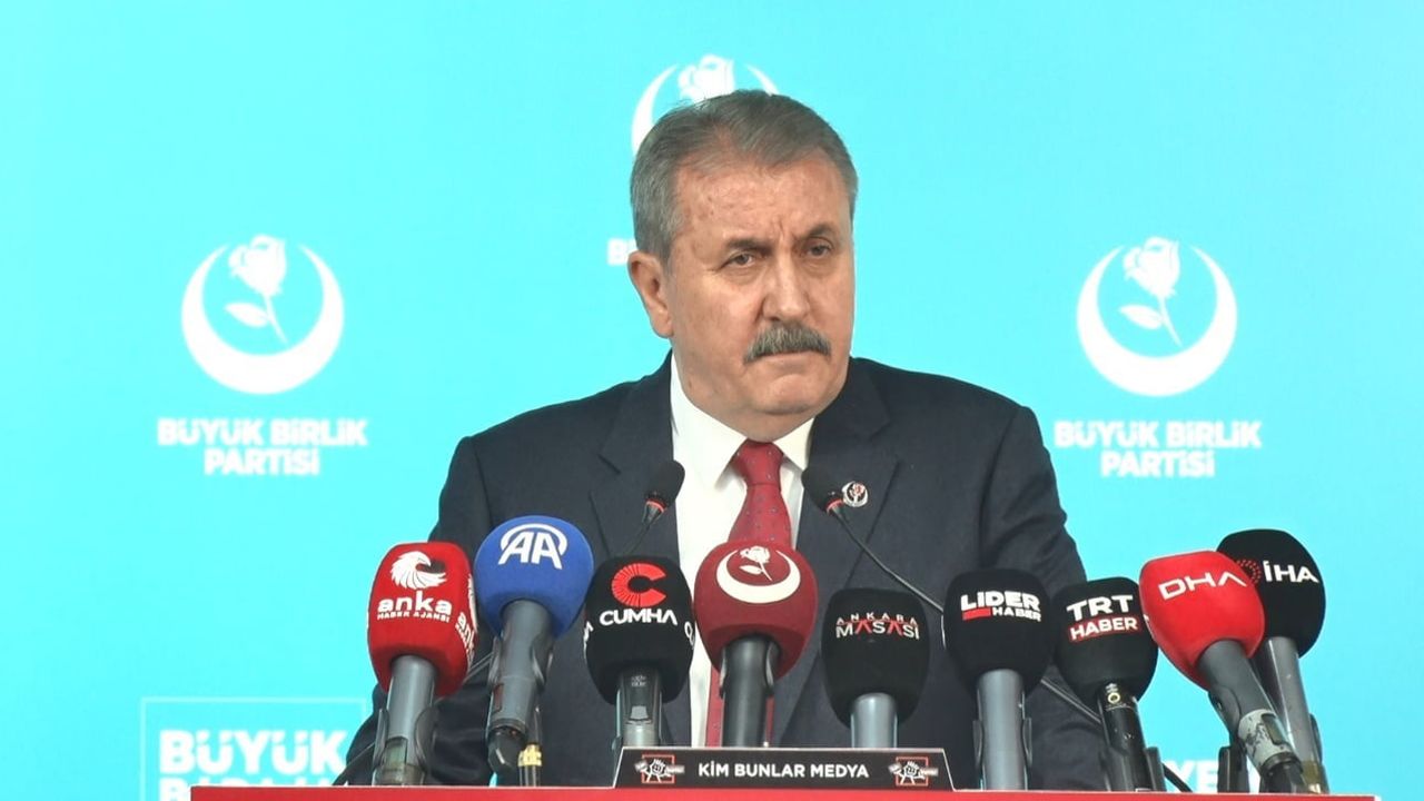 BBP Genel Başkanı Destici: Venezuela operasyonu ABD ekonomisine nefes aldırma amaçlı