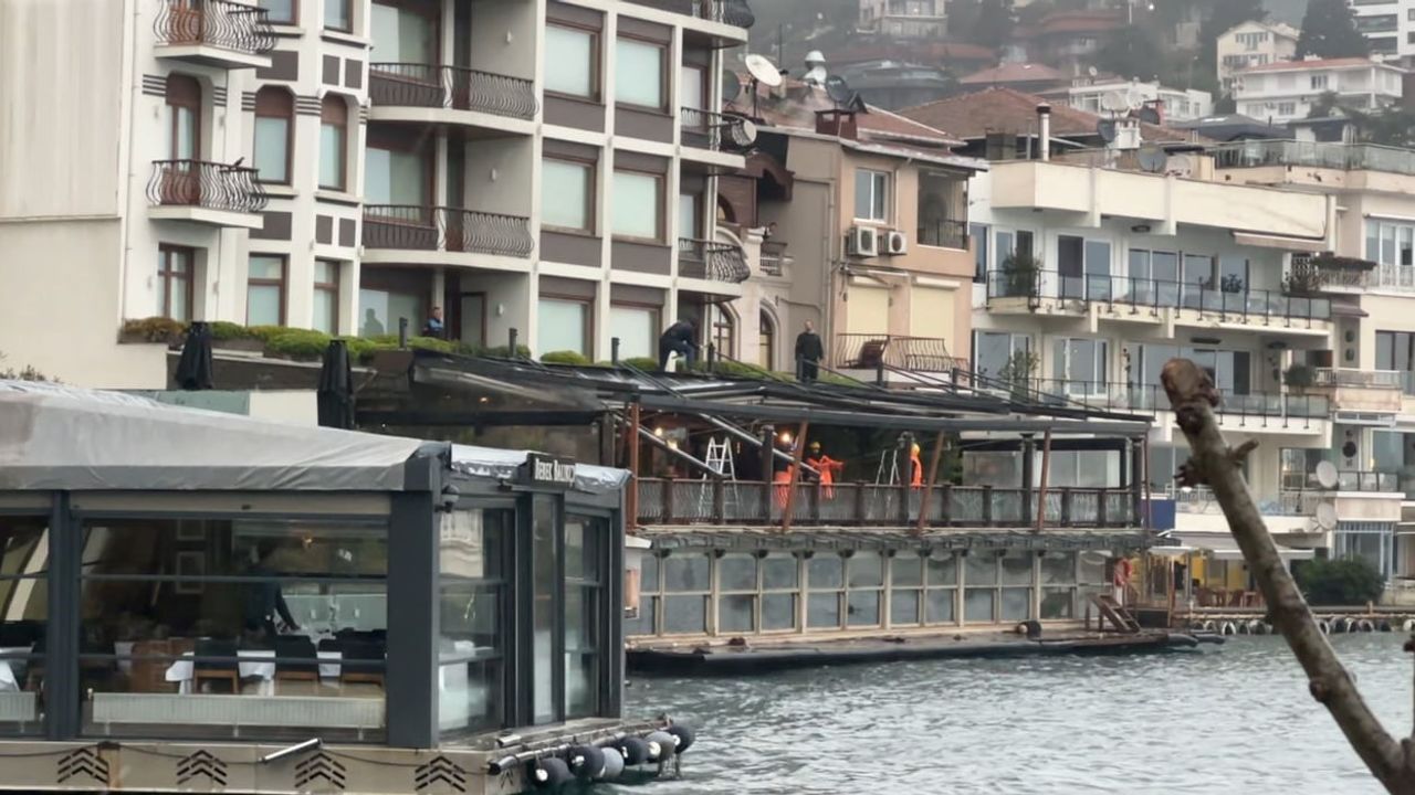 Bebek Otel’de kaçak bölümler yıkılmaya başlandı