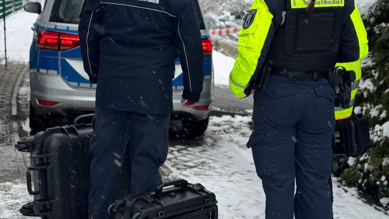 Berlin'de nakil hattı yangını: 45 bin hane elektriksiz