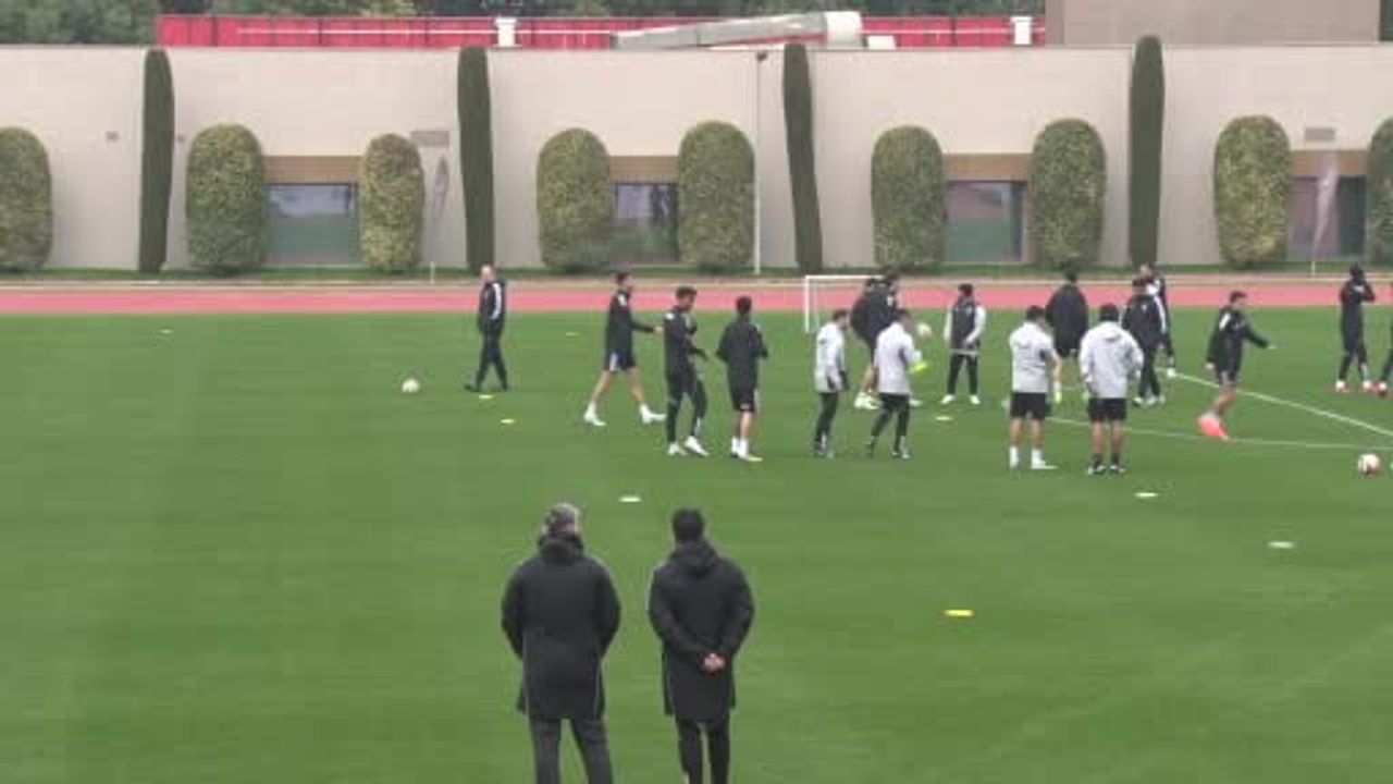 Beşiktaş Antalya'da devre arası çalışmalarını sürdürüyor