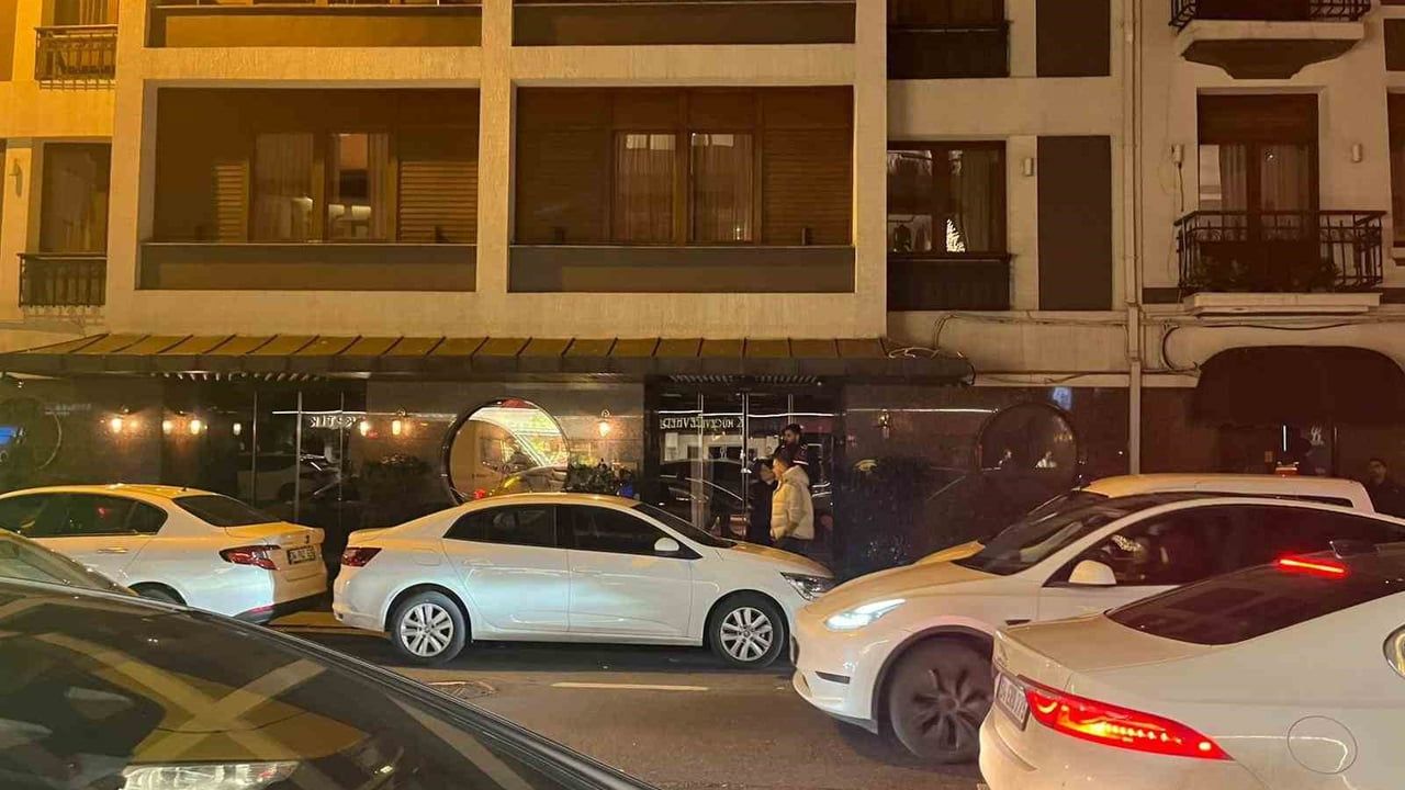 Beşiktaş'ta otelde jandarma operasyonu