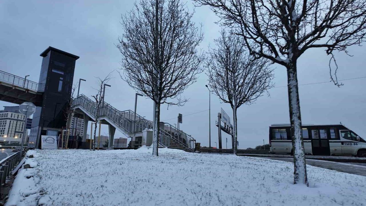 Beylikdüzü'nde Kar Manzaraları Havadan Görüntülendi