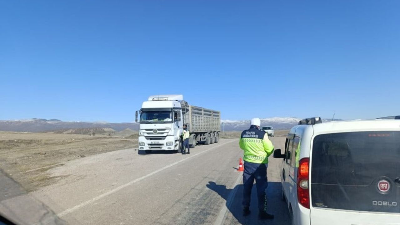 Beypazarı'nda Jandarma Trafik Denetimi