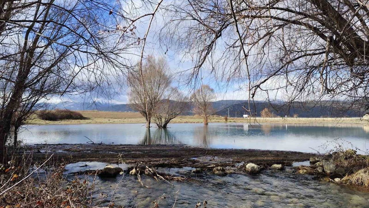 Beyşehir’de Gürlevik Çağlayanı yeniden akışa geçti