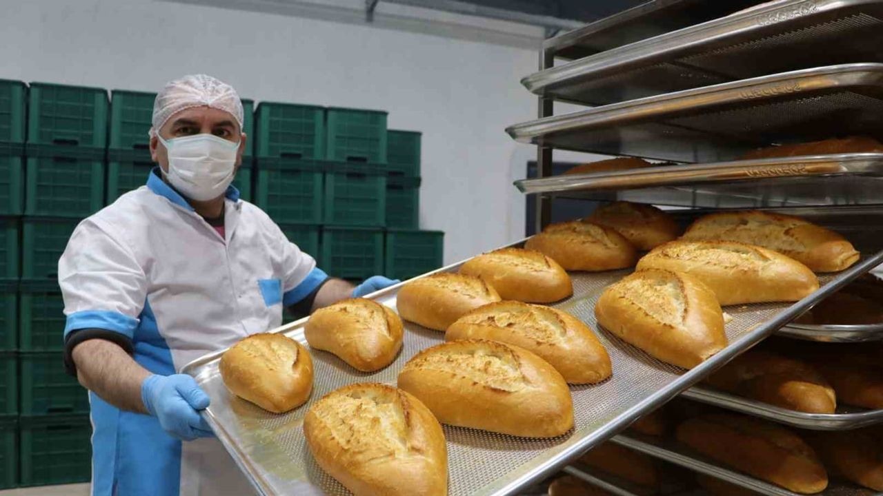 Beyşehir'de Ramazan Boyunca 200 gr Halk Ekmek 6 Lira