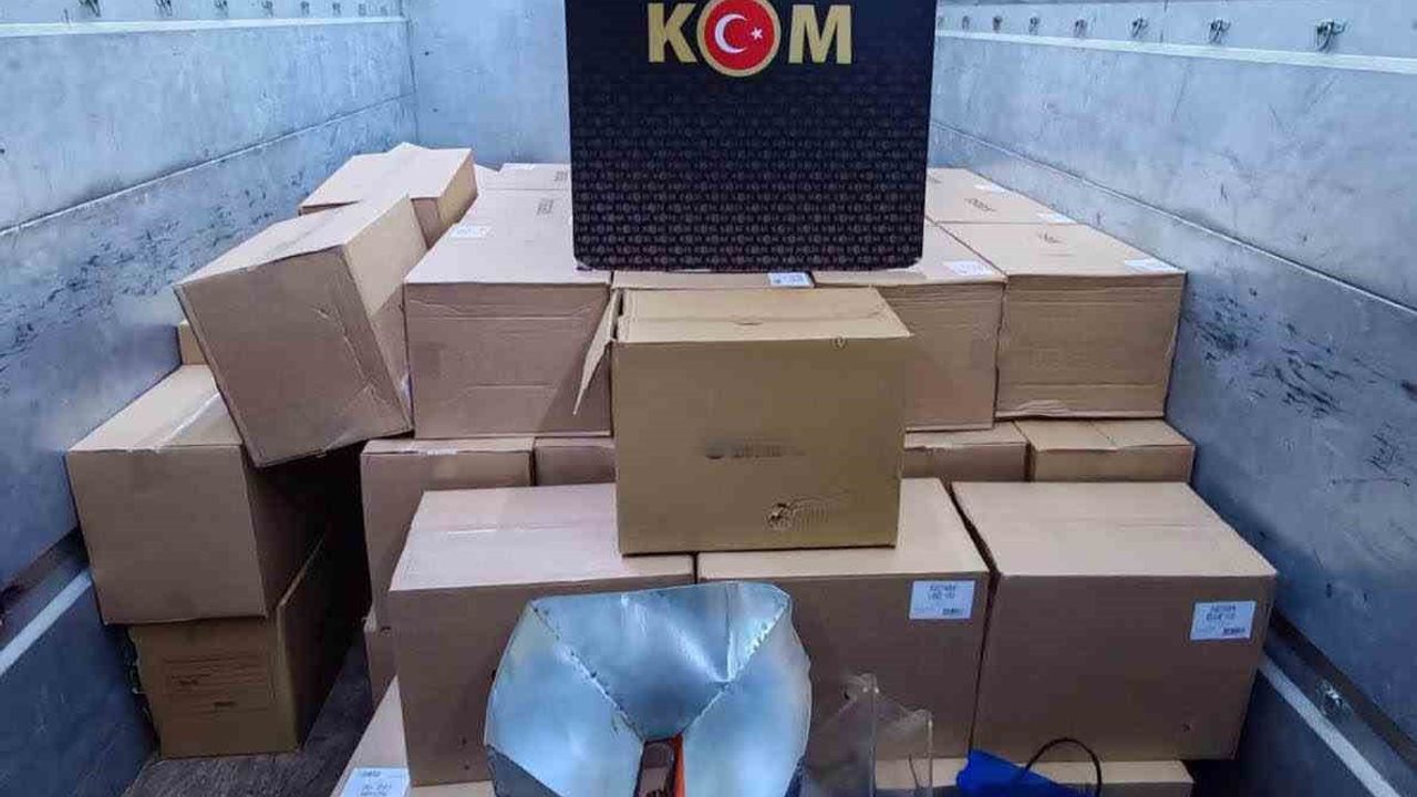 Bilecik’te 93 bin 600 makaron ve tütün ele geçirildi