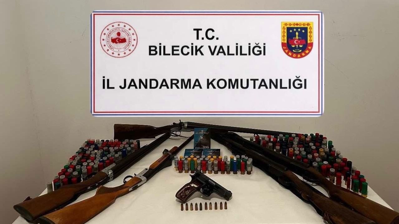 Bilecik’te eş zamanlı operasyonda çok sayıda silah ele geçirildi