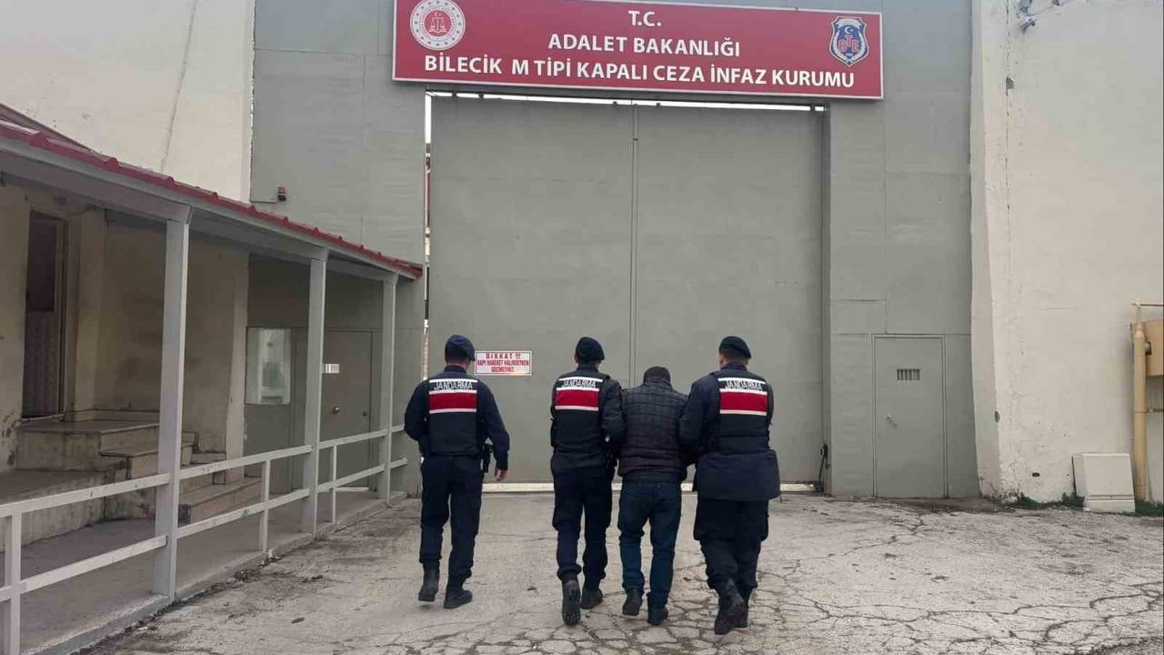 Bilecik’te Yenipazar’da aranan kişi Nasuhlar köyünde jandarma tarafından yakalandı
