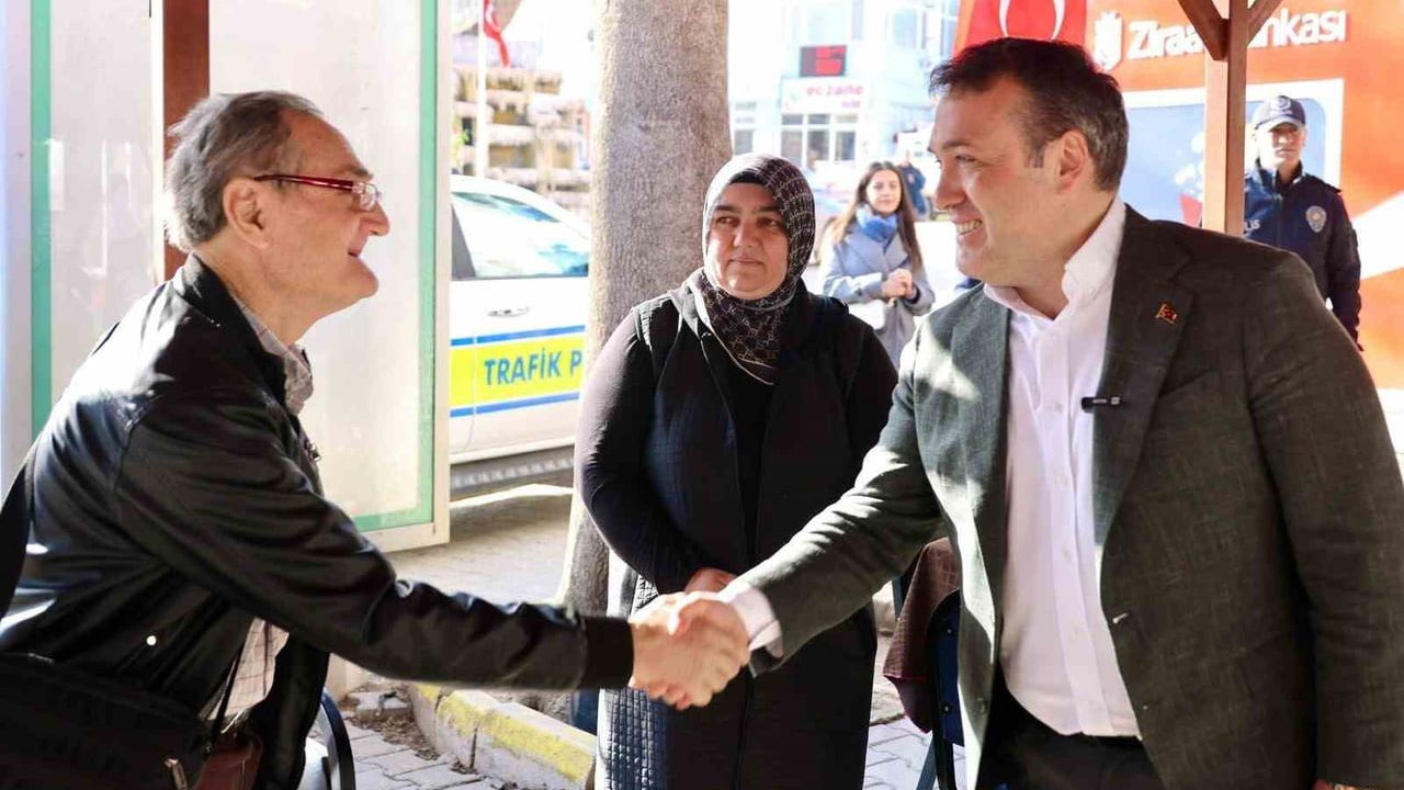 Bilecik Valisi Faik Oktay Sözer İnhisar’da esnaf ve vatandaşlarla buluştu