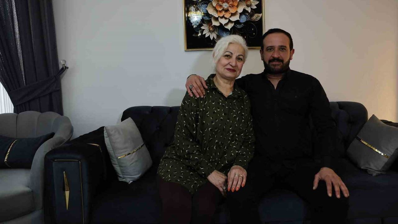 Bilinci kapanan annesine karaciğerini verdi, yeniden hayata tutundu