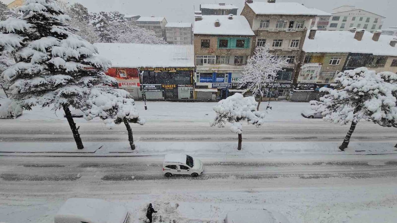 Bitlis'te Kar ve Su Hasadı Uyarısı — Dr. Arya Biçen