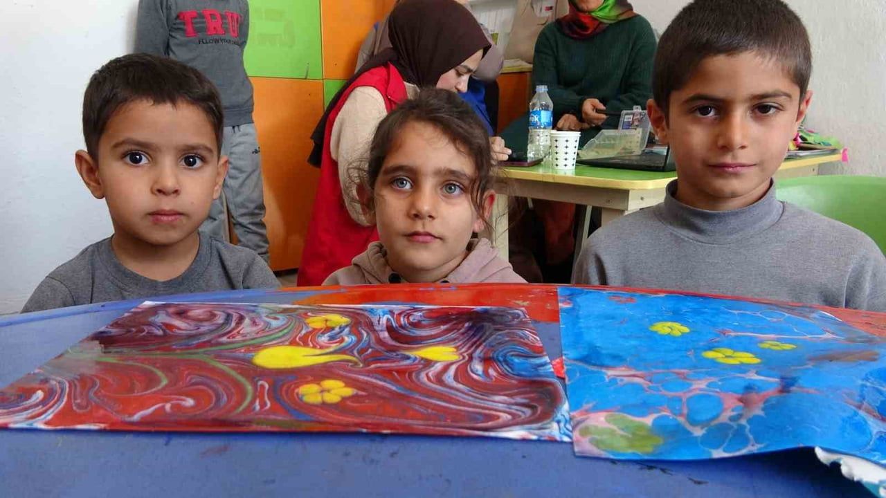 Böğürdelen İlkokulu’nda çocuklar Hasköy Gençlik Merkezi gönüllüleriyle eğlendi