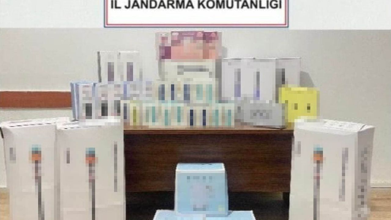 Bolu'da kaçak ürün operasyonu: Çok sayıda tütün ve elektronik ürün ele geçirildi