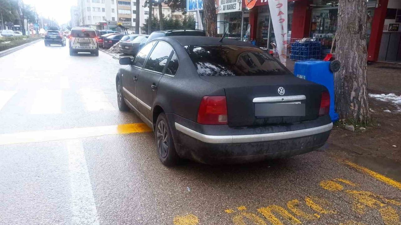 Bolu'da yaya geçidi ve kaldırım işgallerine bin 246 lira ceza