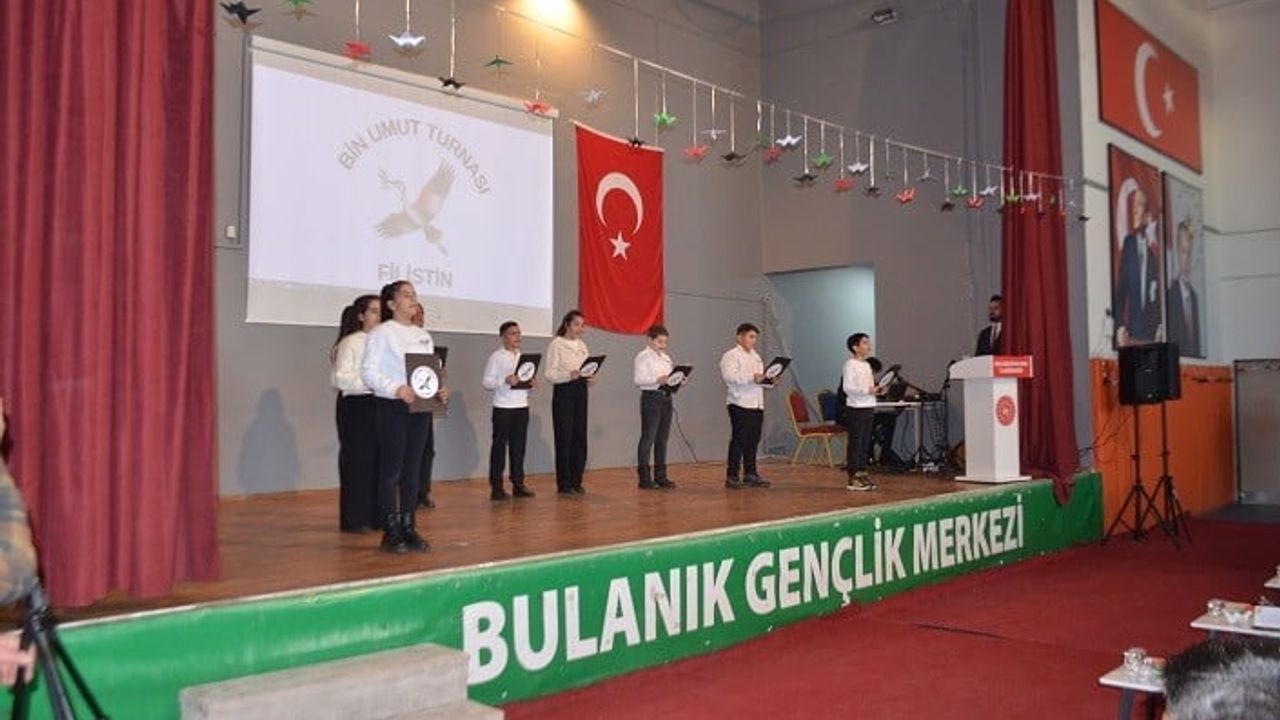 Bulanık'tan Filistinli Çocuklara 'Bin Umut Turnası'