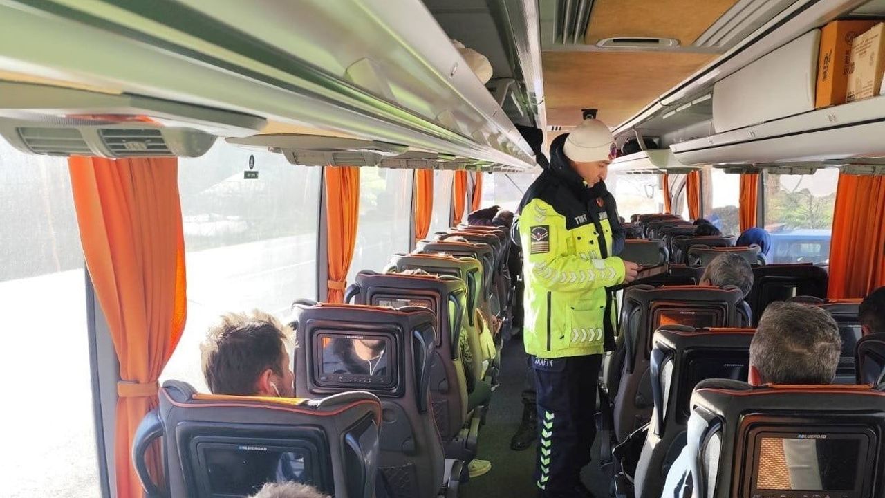 Burdur'da trafik denetimi: 12 bin 910 araç ve sürücü kontrol edildi