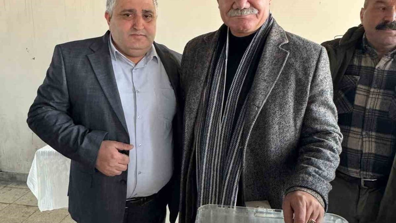 Burhan Taşdemir yeniden Akyaka Esnaf ve Sanatkarlar Odası Başkanı seçildi