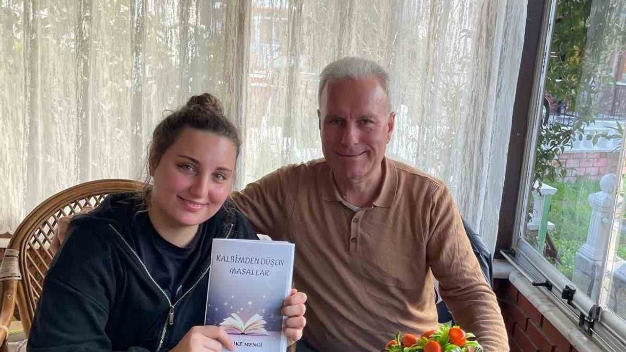 Burhaniye'de Melike Mengi'nin ilk hikaye kitabı yayımlandı