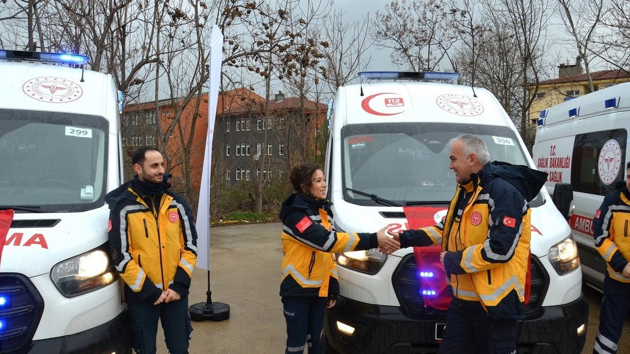 Bursa 112 filosuna 17 yeni ambulans katıldı