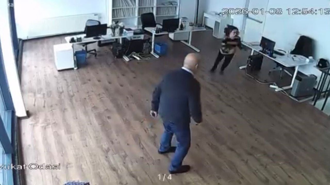 Bursa'da lodos dehşeti: Plazanın asma tavanı çöktü, kıl payı kurtuluş