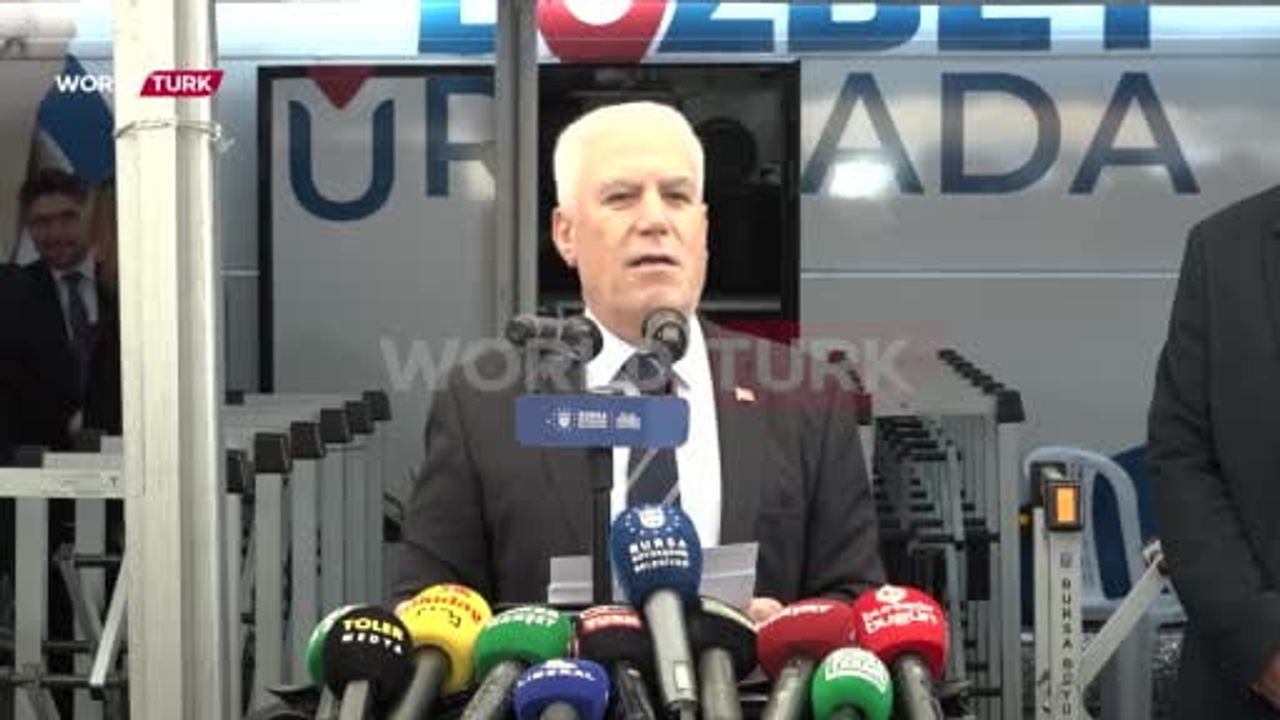 Bursa'da Mustafa Bozbey'e saldırı girişimi kamerada